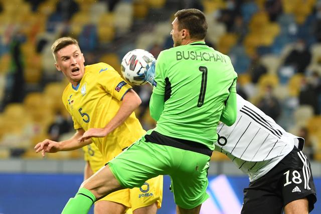 外媒盘点金球奖前30最佳阵容 维哈姆前锋马丁守门